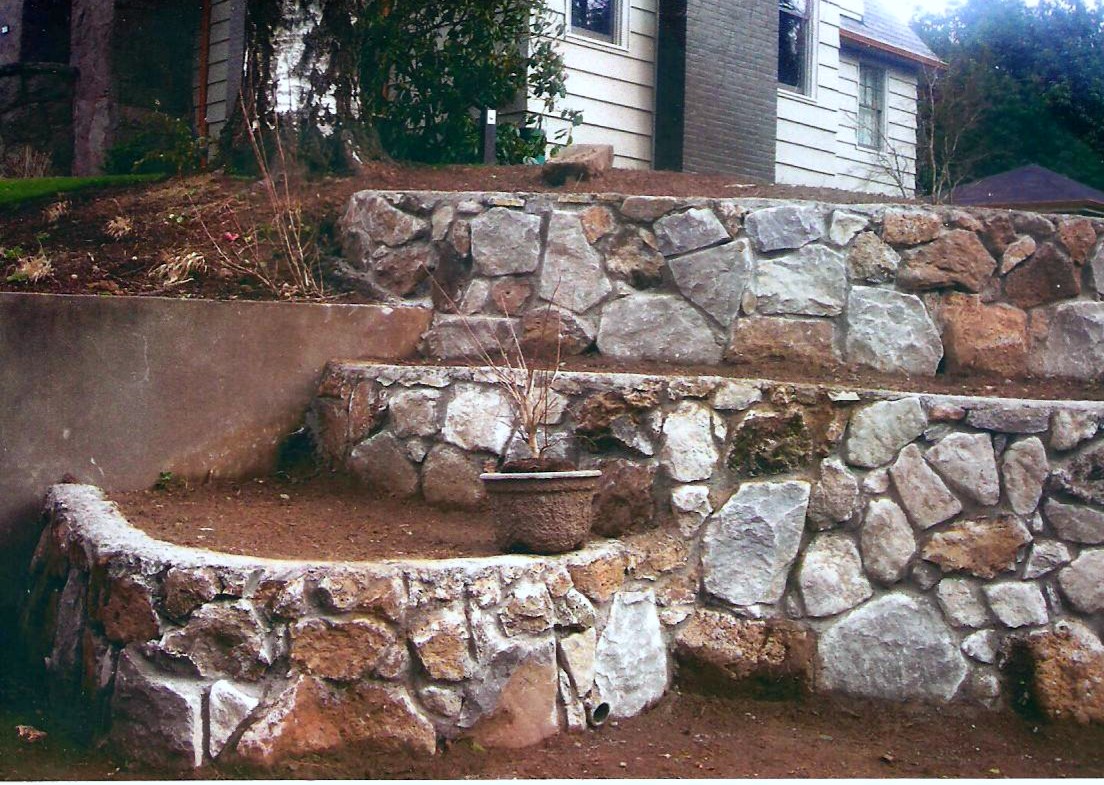 natural stone retaining walls Vancouver WA